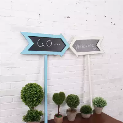 Vintage old country style solid wood arrow small blackboard Garden Club direction signboard Guide signboard Road sign