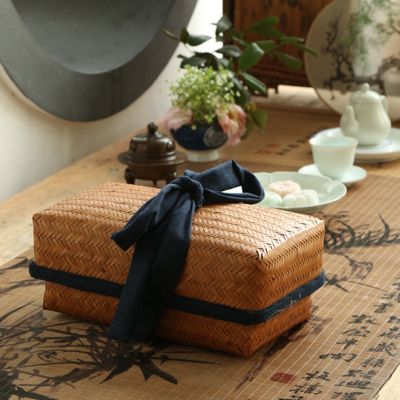 Retro bamboo woven products high-end tea ceremony storage box hand-woven bag travel Kung Fu tea dust-proof finishing basket
