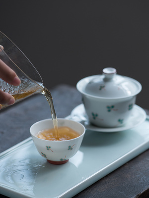 Pure hand - made ceramic story lucky grass series lid bowl of tea powder enamel manual small Pure and fresh and ceramic tea set