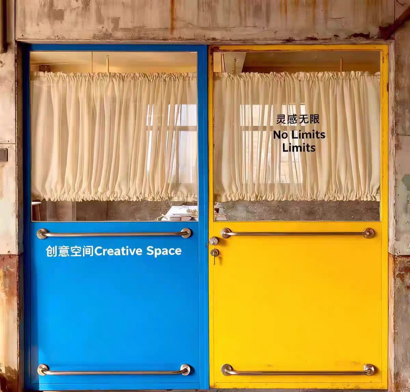 Industrial Style Iron and Glass Doors, Shop Doors, Clothing Store Doors, Creative Tempered Glass Doors, Indoor Swing Doors Industrial Style Iron and Glass Doors, Shop Doors, Clothing Store Doors, Creative Tempered Glass Doors, Indoor Swing Doors