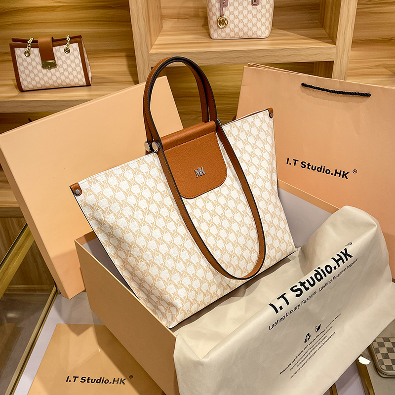 Hong Kong mk tote bag female 2022 new bag autumn and winter leather large-capacity portable commuter bag shoulder bag large bag