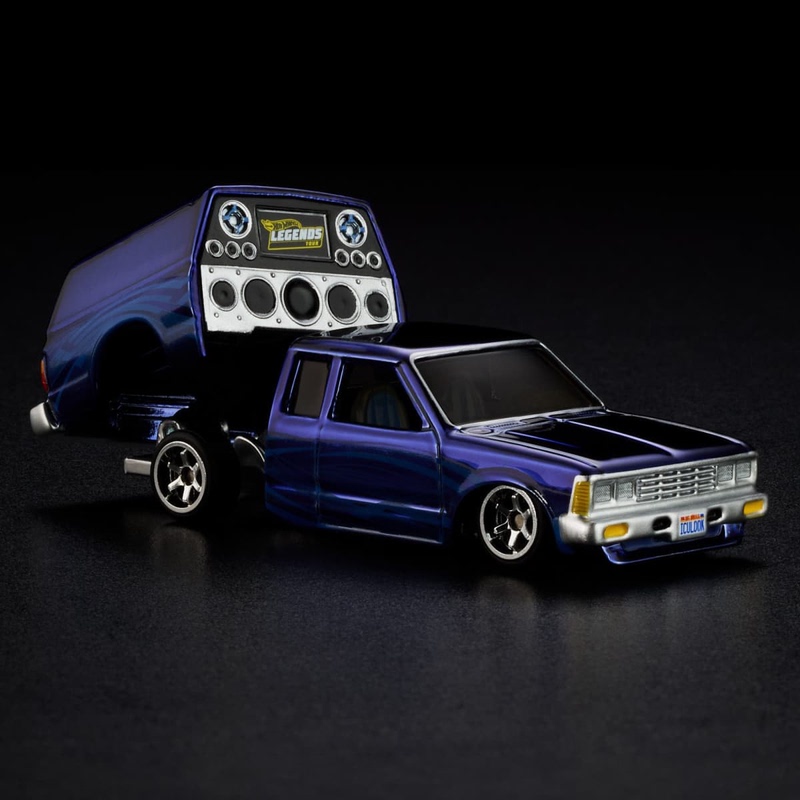 Hot Wheels Rlc Nissan 720 King Cab Pickup Truck Electroplated