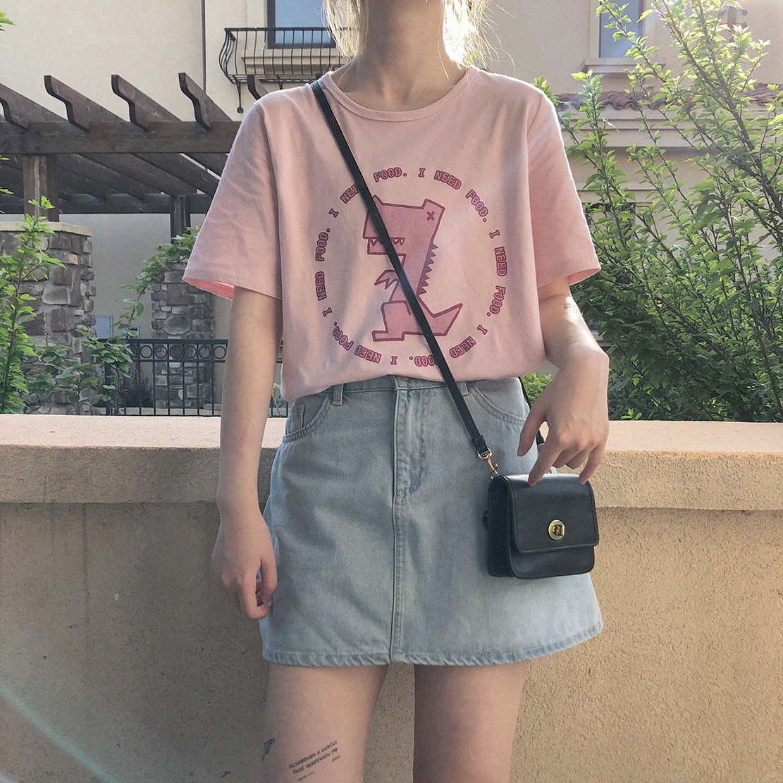 Original print dinosaurs need food letters cute pink short-sleeved T-shirt U