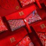 Красный конверт Свадьба Специальный 2023 Недавно заинтересованная сумка с красной конвертом. Родители сменили пероральные сборы и чайную одежду