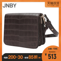 JNBY Jiangnan cloth 20 autumn and winter discount new bag shoulder bag fashion simple design womens 7K8210590