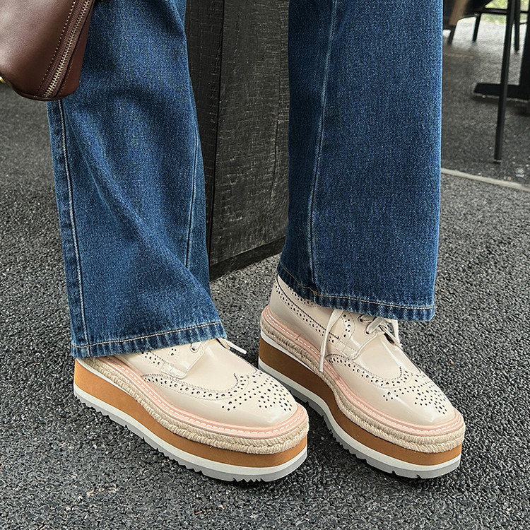 High-Quality Chestnut-Colored~~Brogue Oxford Shoes for Women, Thick-Soled Platform Loafers, Straw-Woven Single Shoes, 2025 New Model, Height-Increasing