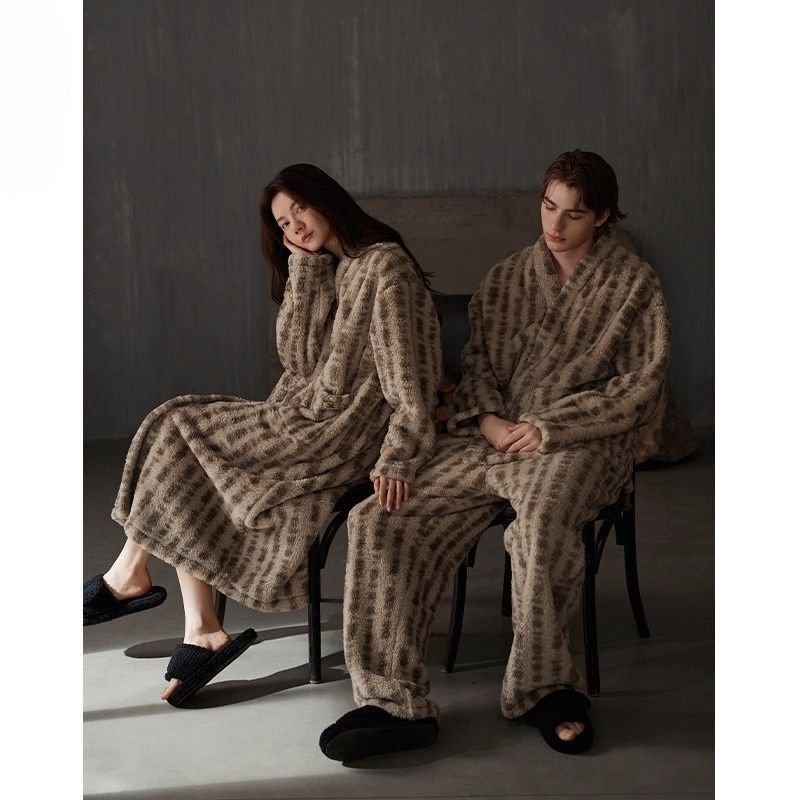 Couple's Pajamas for Autumn and Winter, Thickened Coral Fleece Robe, Women's Flannel Long-Sleeved Set, Men's Warm Loungewear