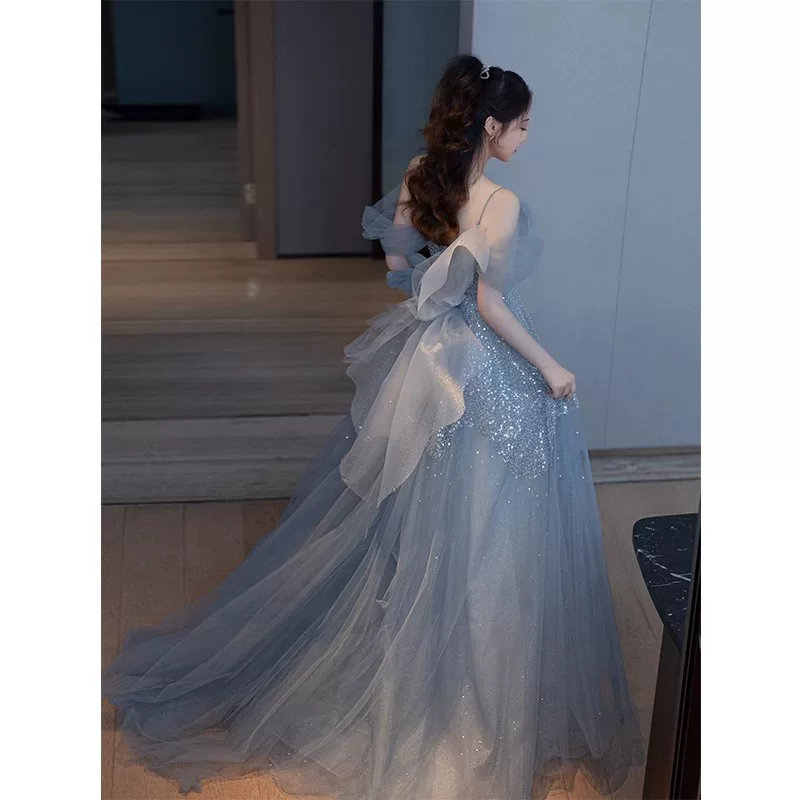 Blue evening dress for students, small princess costume, lifting effect