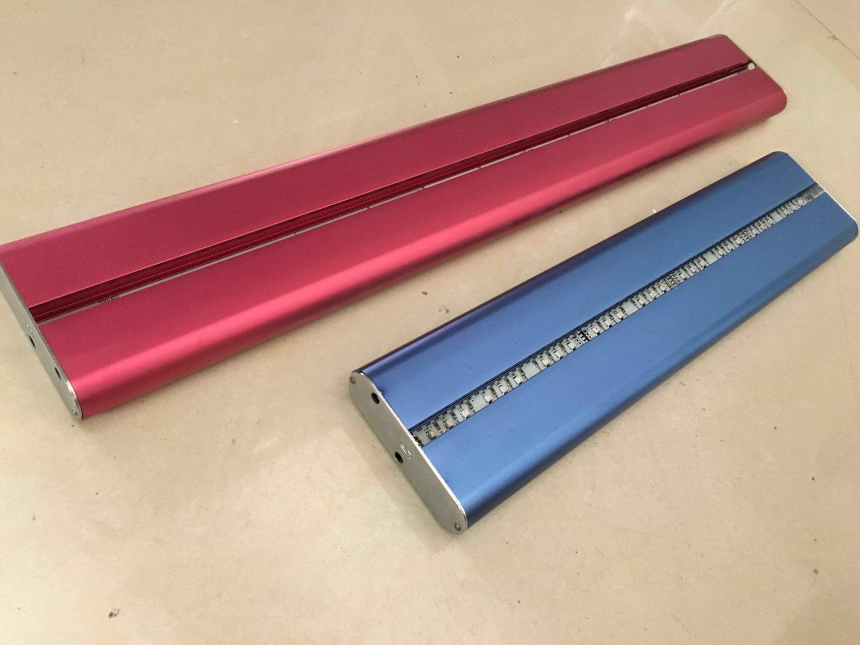 Popular 5v International Standard USB mouth aluminum alloy LED luminous acrylic advertising art works crystal light box seat