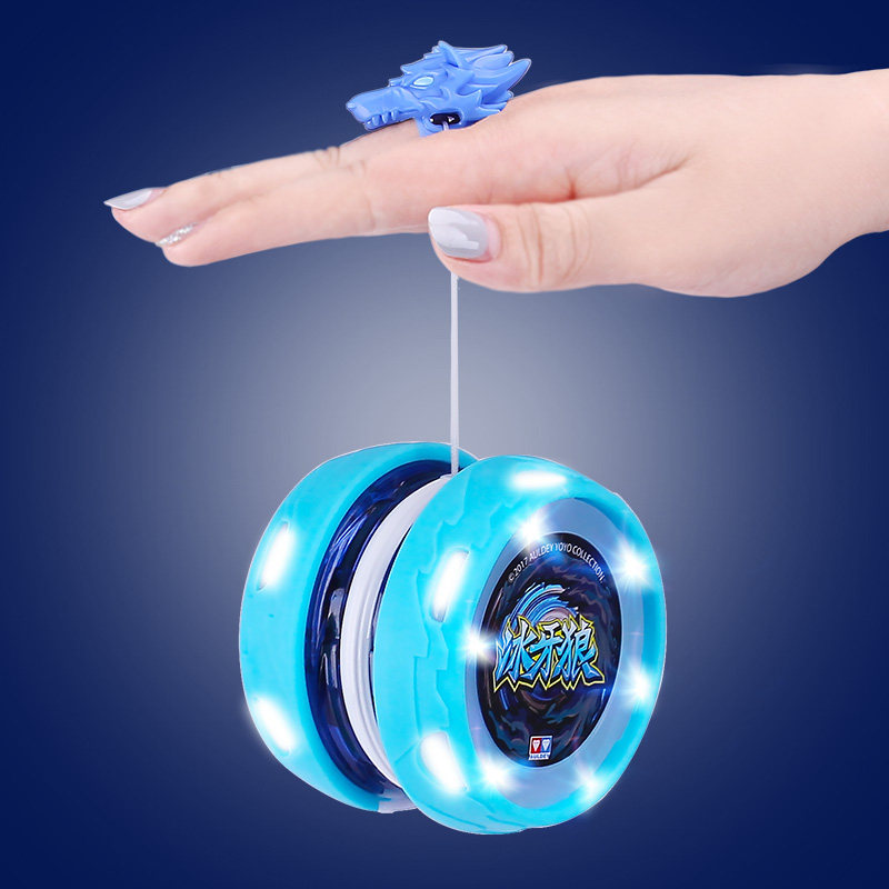 Трюки с йо йо. Yoyofactory arrow elite. Самодельное ее. Что такое ее видео. Йо йо в руках.