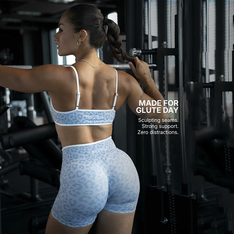 Teveo Leopard Print Fitness Shorts for Women, Peach Butt Seamless High-Waisted Tummy Control Sports Three-Point Sexy Butt-Lifting Yoga Pants