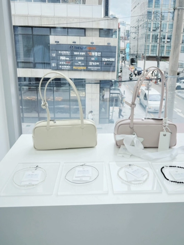 Сумка подмышку, лента с бантиком, подушка, Южная Корея, новая коллекция