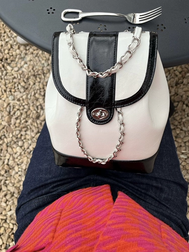 В поисках официального уполномоченного кардинала Красная Корея Маленький благовоний цепной цепь масла.