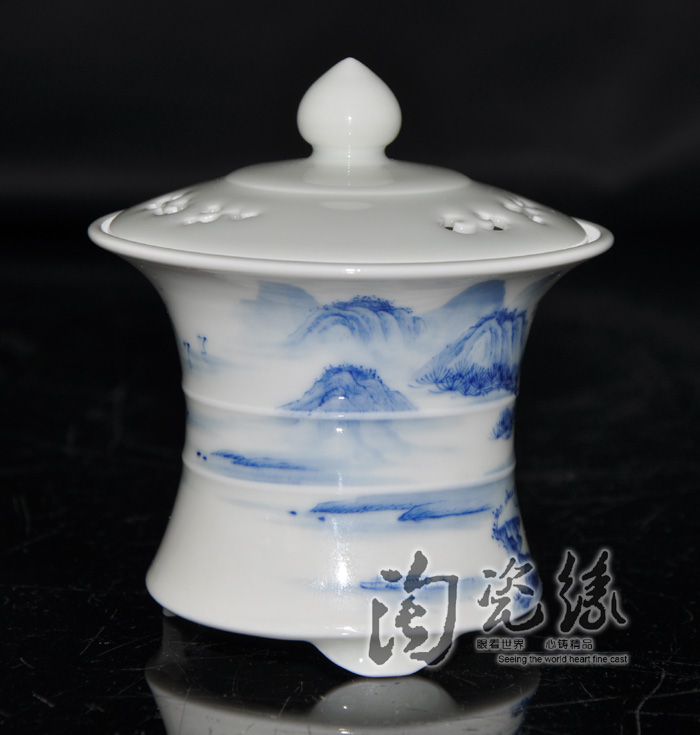 Offered home - cooked tea incense inserted in jingdezhen ceramic Buddha has smoked incense buner tea taking utensils China sweet fume furnace