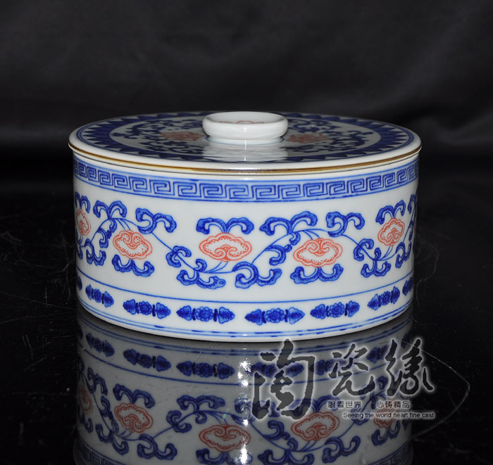 Offered home - cooked hand blue and white porcelain in jingdezhen tea caddy fixings storage tank tea cake "huaxia yong rui"