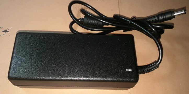 12V 8A power supply AC DC ADAPTER power adapter YU1208 12V 8A voltage control power supply 96W