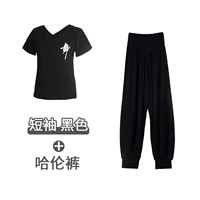 Черная футболка, штаны, короткий рукав