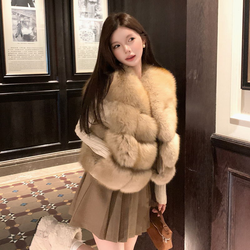 Rachel [Moonlight Milk Fox] Imported Two-Tone Fox Fur Collar Patchwork Flowing Vest Fur Coat