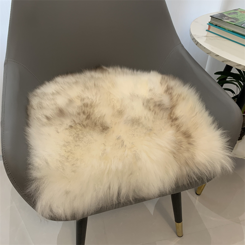 Pure Wool Chair Cushion, Fur Integrated Dining Chair, Genuine Fur, Thick Winter Office Chair Cushion, Student Warm Horseshoe-Shaped Seat Cushion Pure Wool Chair Cushion, Fur Integrated Dining Chair, Genuine Fur, Thick Winter Office Chair Cushion, Student Warm Horseshoe-Shaped Seat Cushion