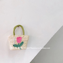 Bao Xiaoyu 2022 summer new Korean children and girls Sen Department retro handmade three-dimensional hook flower straw handbag