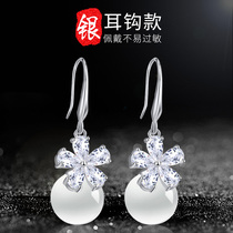 S925 sterling silver ear hook non-allergic earrings Flower temperament hook drop earrings Flower petals artificial cat eye earrings