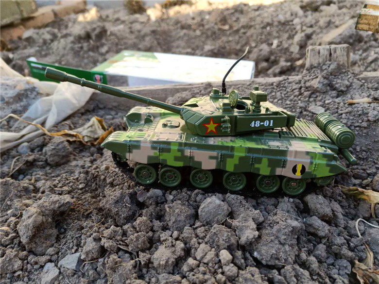 1:48 Tank Armored Vehicle T-99 Alloy Military Model Original Plant Simulation Adult Collection Children Metal Toy Car