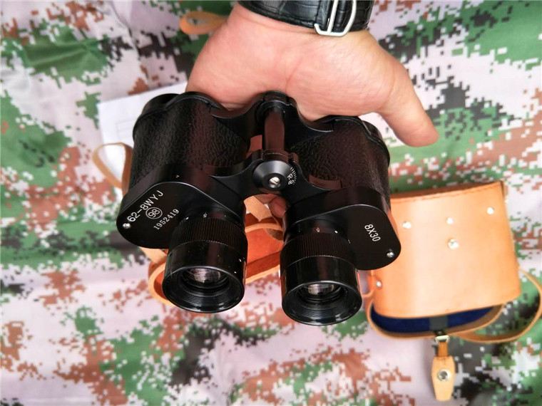 Authentic Yunguang 298 Nhà máy 62 loại 8 lần ống nhòm kim loại Những người đam mê quân sự ngoài trời gương chim đo khoảng cách không thấm nước - Kính viễn vọng / Kính / Kính ngoài trời ống nhòm