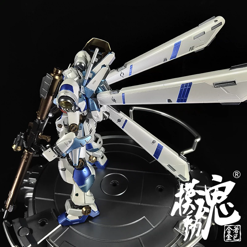 Mô hình chính hãng chuyển động linh hồn màu hợp kim lắp ráp Bandai mô hình 1/100 RE Gundam nguyên mẫu máy số 4 GP04 - Gundam / Mech Model / Robot / Transformers