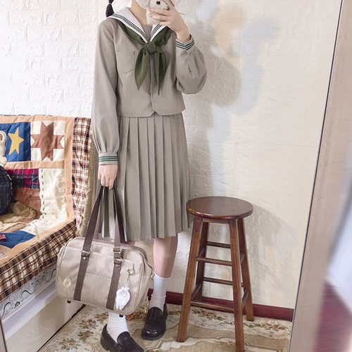 [Очищающие склады не будут на пенсии]