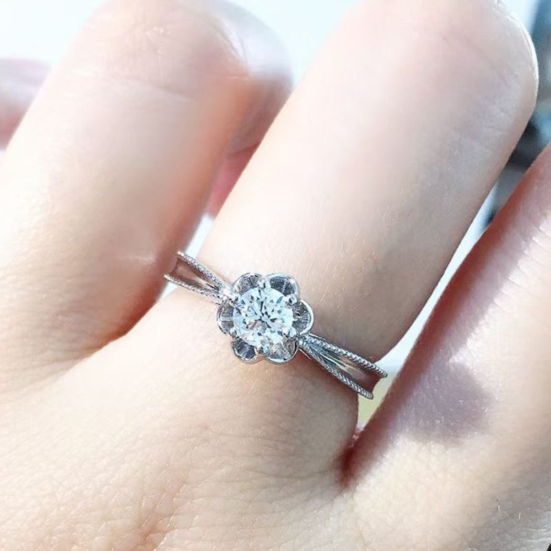 White 18K gold platinum diamond ring 20 30 30 50 - point diamond ring girl to marry couple to ring diamond diamond