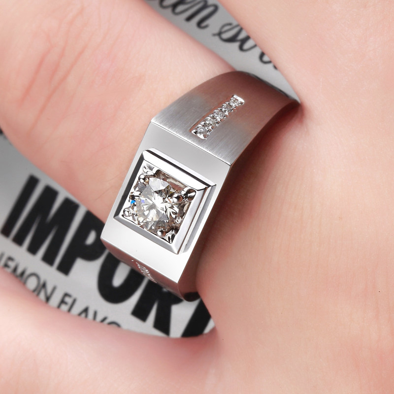 White 18K gold platinum gold diamond ring diamond ring ring wedding engagement proposal couple ring