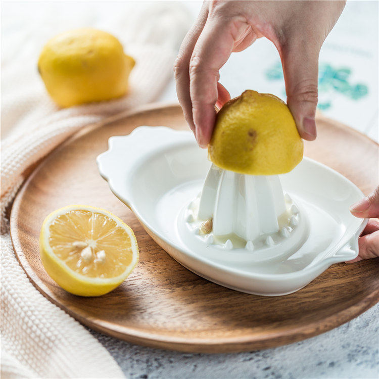 Creative Orange Lemon Juicer Manual Squeeze Juicer Ceramic Manual Squeeze Fruit Juicer Supplementary Food Grinder