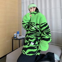 How to foam the wool coat lamb wool jacket Womens thick 2021 New gush thickened Warm Outside the Baseball Suit Tide