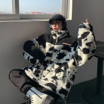 How to sweeten the cow tattooing cow tattooing lamb jacket woman 2022 new loose design sensation small crowdcard blouses