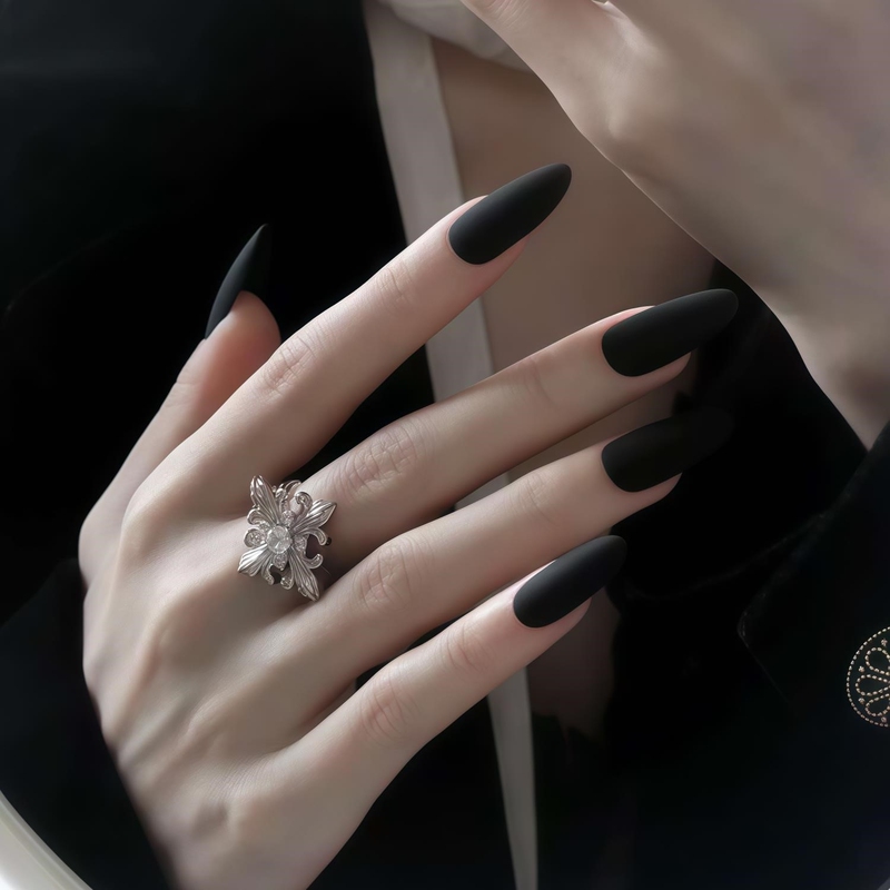 Solid Color Simple Black Matte Mid-Length Handmade Wearable Nails, Brightening, High-End Autumn and Winter New Fake Nail Patches