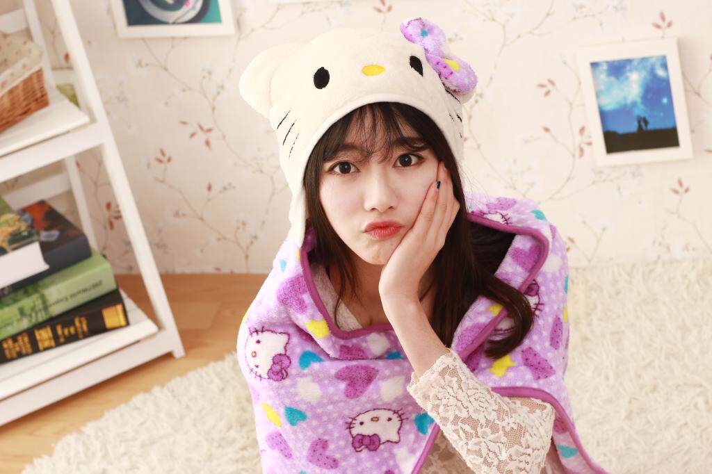 Special cute HELLO KITTY cape air conditioning shawl