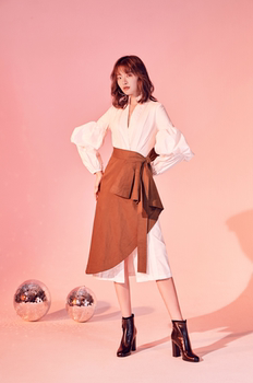 金利来女鞋2019秋冬新款方头粗跟真皮单靴时尚简约短筒百搭靴子女