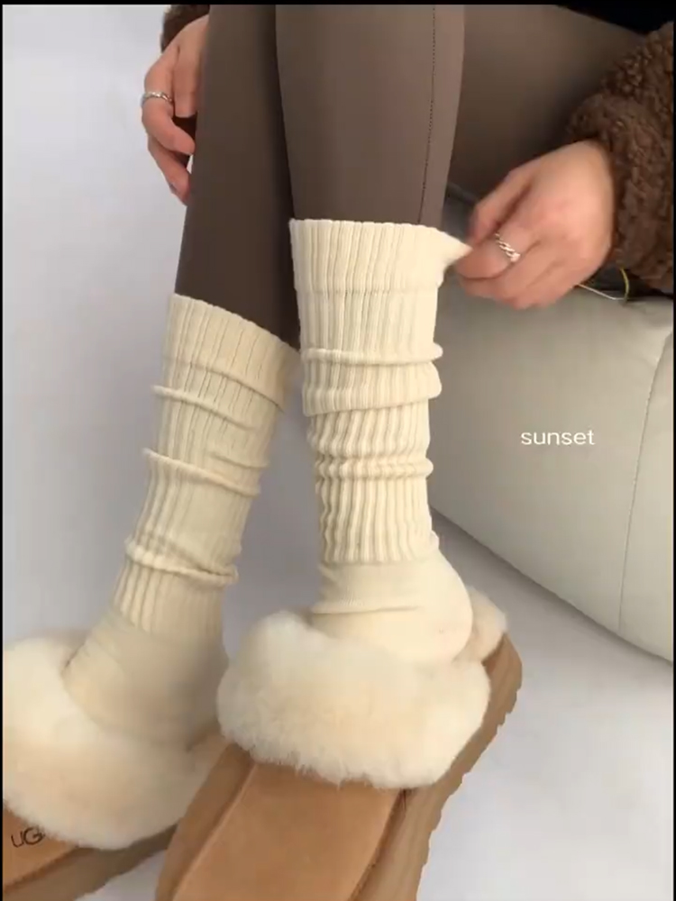 Thick wire socks and shark pants really are a perfect ~ autumn winter color Who can refuse to add flannel thickened lengthened cotton socks-Taobao