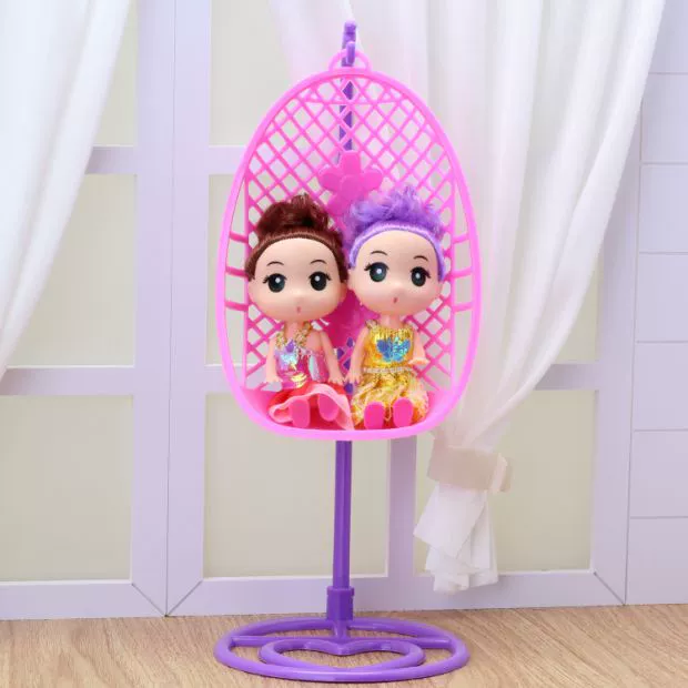 Barbie Dress Up Sáu bộ phận phân phối Nội thất gia đình Giỏ xoay Rocking Ghế màu hồng tím Kết hợp ngẫu nhiên