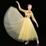 Открытие танцевальной юбки исполнение женщин Новые атмосферные песни танцевальные танце