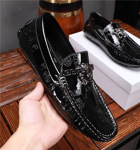 Men's doudou shoes cow patent leather boat shoes British Korean version leather shoes Medusa slip-on genuine leather youth lazy shoes fashion