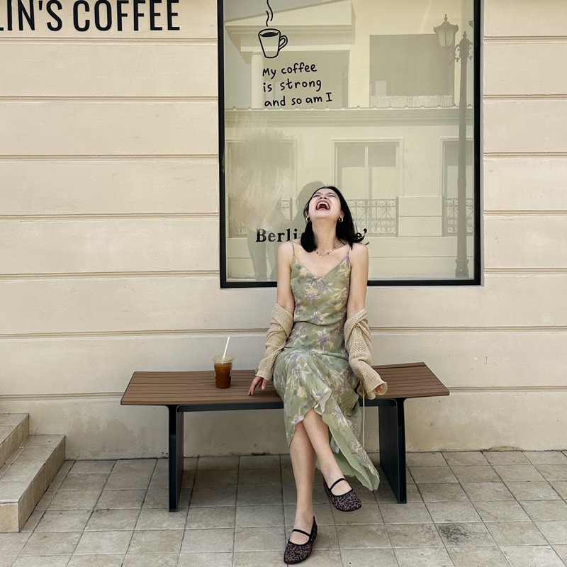Roll Look Cool Iris Flower Gradient Jacquard Bias-Cut Spaghetti Strap Slim-Fit Dress 5.16 Roll Look Cool Iris Flower Gradient Jacquard Bias-Cut Spaghetti Strap Slim-Fit Dress 5.16