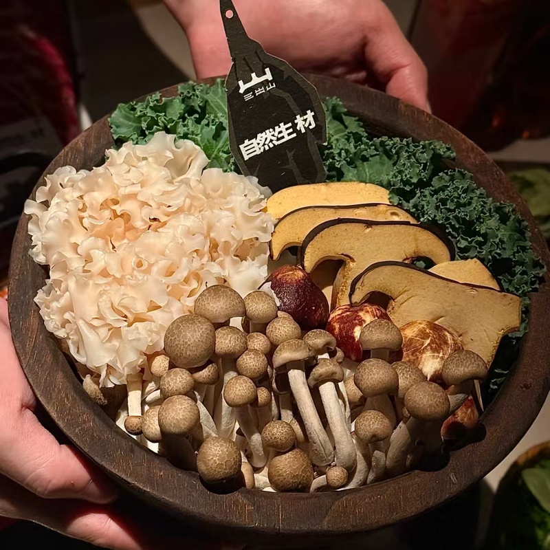 Chinese-Style Natural Root Carving Large Round Wooden Bowl Beef Plate Hot Pot Restaurant Special Vegetable Platter Specialty Mushroom Tableware