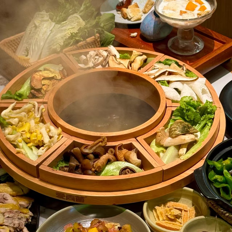 Wooden Round Hula Hoop Tableware, Creative and Unique Beef and Mutton Roll Plate, Yunnan Hot Pot Restaurant Six-Compartment Mushroom Platter