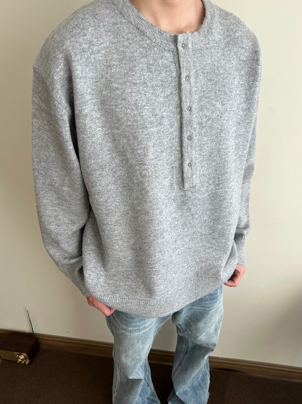 Cockunone Autumn and Winter Korean Style Simple Metal Stud Design Henry Collar Sweater Unisex Knit Top