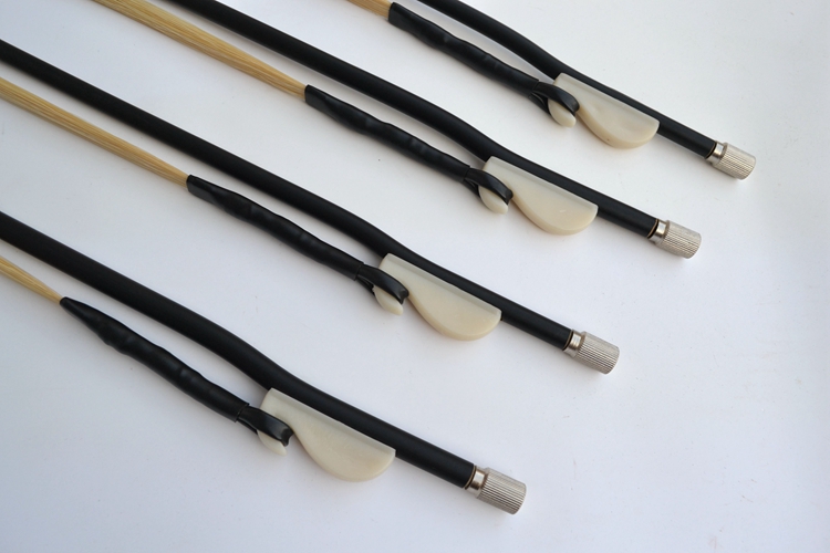 Banhu nơ nhỏ bảng Hu nơ đuôi ngựa trắng 90 cm Hu nơ tấm Hu phụ kiện nhạc cụ phụ kiện trực tiếp vận chuyển Capo guitar classic