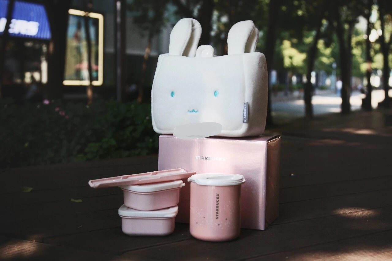 Starbucks Silver Star River Cute Little Rabbit Lunch Box Insulated Water Cup Braised Pot Lunch Box Children Gift Box Cover