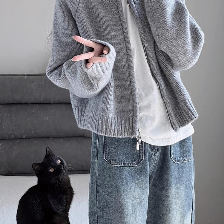 Gray Short Sweater Jacket for Women, Autumn and Winter 2025 New Style, Loose, Thickened, Zippered Cardigan, Long-Sleeved Knitted Top