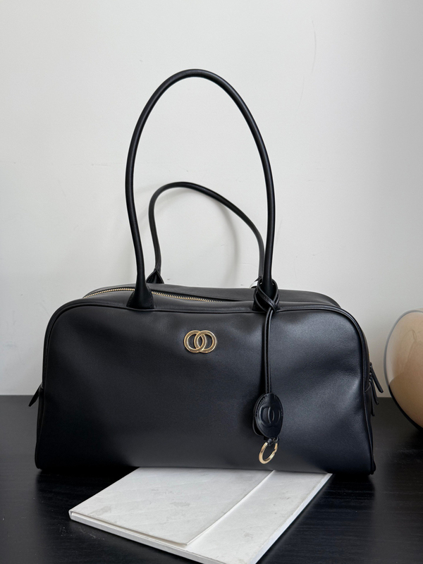 2026S Ceiling-Grade Imported First-Layer Cowhide Leather High-End Niche Retro Bowling Pillow Bag Handbag Shoulder Bag