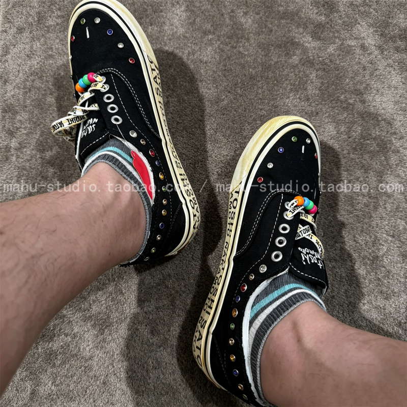 American Satoshi Collaboration Colorful Studded Fabric Shoes Era 95 Luck Retro Knife-Cut Skateboard Casual Shoes American Satoshi Collaboration Colorful Studded Fabric Shoes Era 95 Luck Retro Knife-Cut Skateboard Casual Shoes